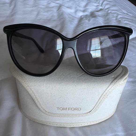 Tom Ford black sunglasses - Picture 1 of 3